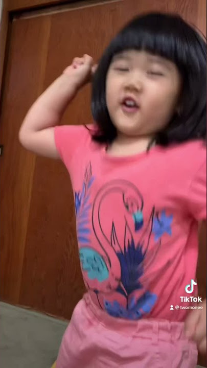 Bosen Neng Umah aku bosen neng omah pandemic stay home di rumah saja video lagi viral usia 3 tahun