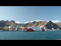 Der Katamaran "Volcan de Tagoro"  im Hafen von Santa Cruz de Tenerife.