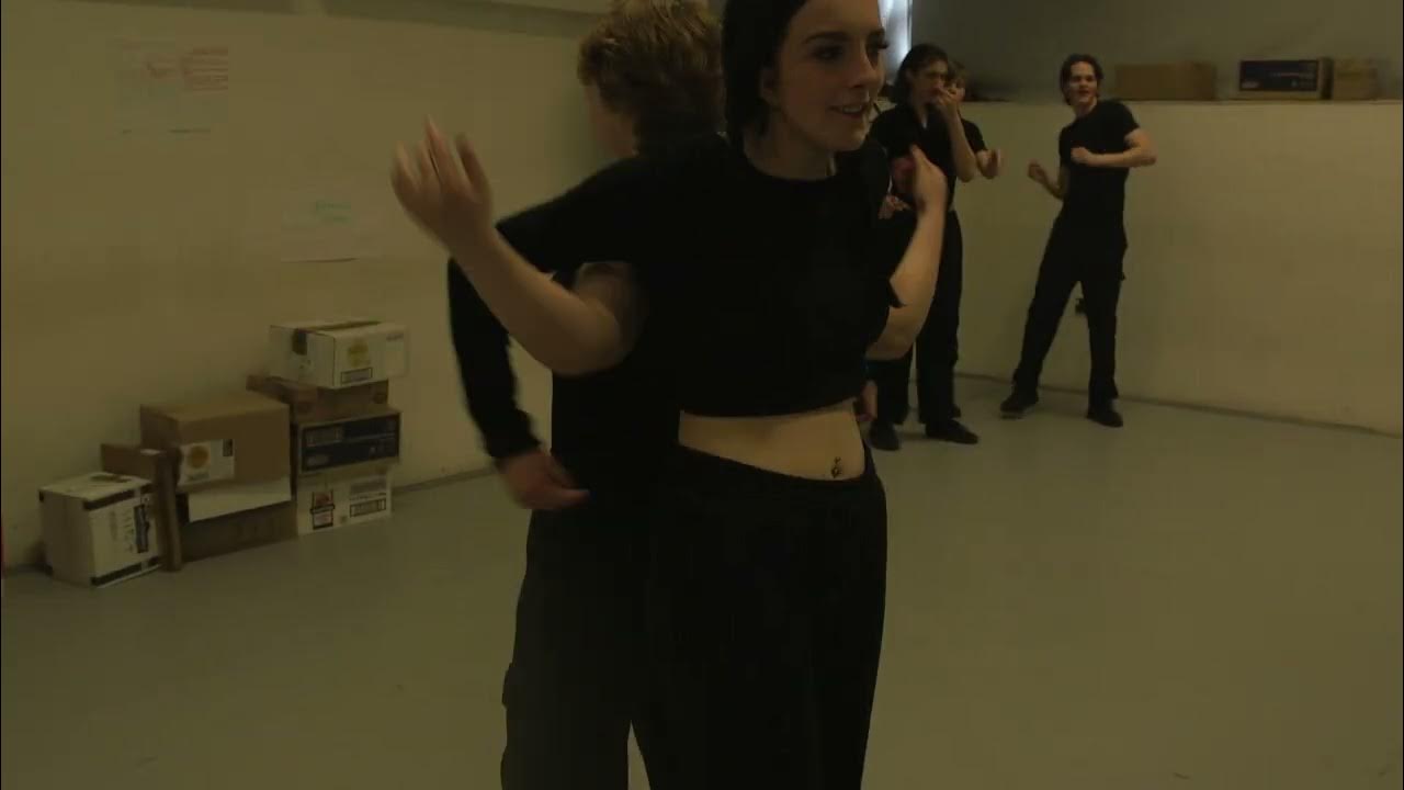 BORN TO HAND JIVE 2 YouTube