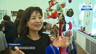 Мастера декоративно-прикладного искусства из Японии показали вторую жизнь кимоно Мастера декоративно-прикладного искусства из Японии показали вторую жизнь кимоно