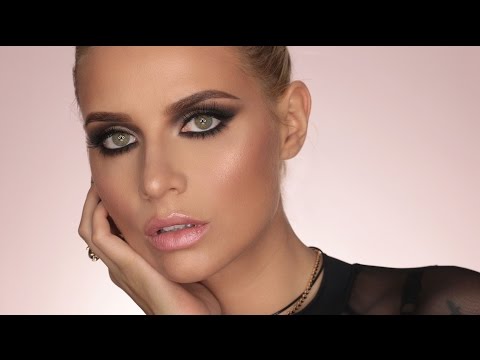 SEXY CAT SMOKEY EYES with VERONICA FERRARO (ENG SUB) | MrDanielmakeup