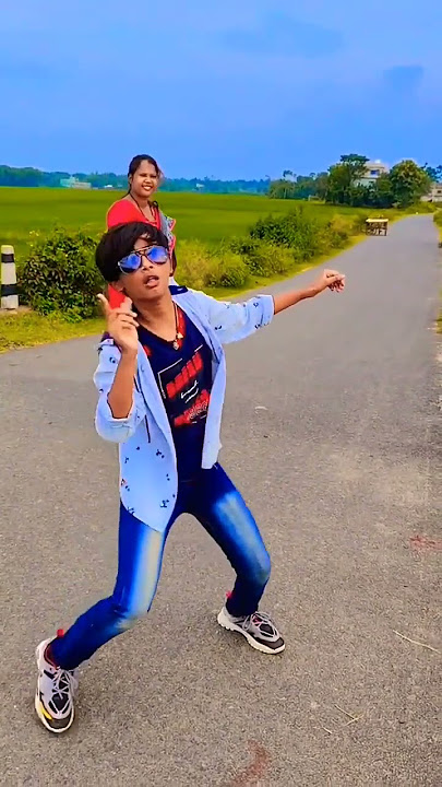 Me to raste se ja raha tha.... 🕺#youtubeshorts#mybloopers  #abhianuragnandi #dancevideo #shorts