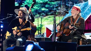 Willie Nelson - Stay A Little Longer (Live at Farm Aid 2022)