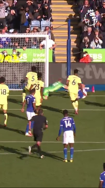 Ramsdale incredible double save 🤯🧤 #shorts