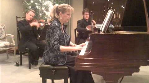 "Phantom of the Opera"  pianist Victoria Lynn Schu...