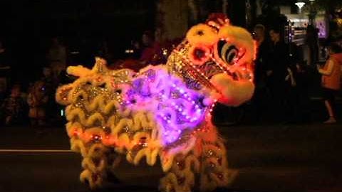Bendigo Torchlight Procession 2016 - Chinese precinct highlights