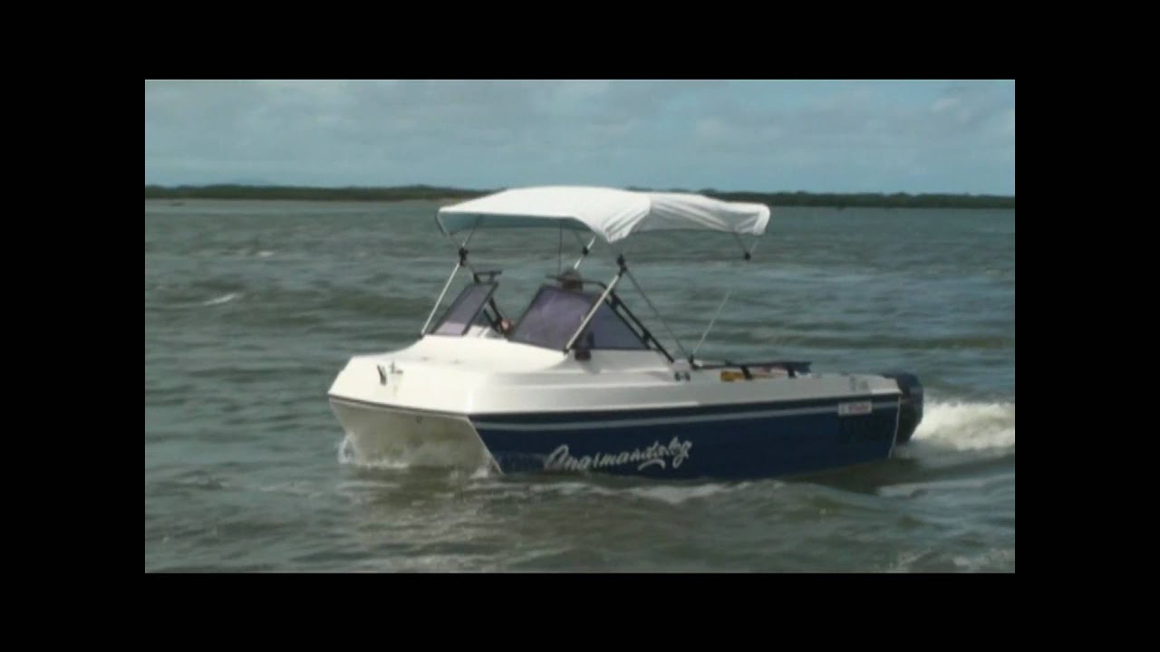 Markham Whaler 4.5m power Catamaran - YouTube