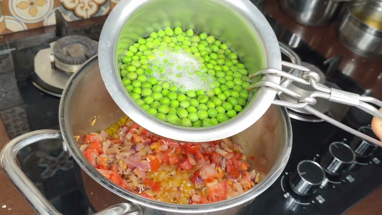 Paneer green peas curry/ಪನಿರ್ ಬಟಾಣಿ ಗ್ರೇವಿ@samhithasaviruchi #samhitha#paneer #greenpeas#curry#gravy