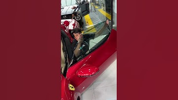 Window film cutting #ppf #automobile #p10x #paintprotection #supercars #tinted #cardetailing