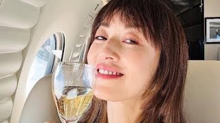 【高岡早紀】「娘と原宿デート♥」「白ワインとジュースで乾杯」　オフショットを公開