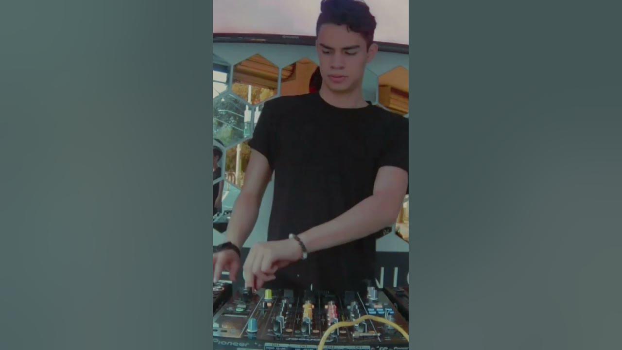Avicii ft. Audra Mae - Addicted To You (Avicii by Avicii) HAPPY BIRTHDAY AVICII Avicii ft. Audra Mae - Addicted To You (Avicii by Avicii) HAPPY BIRTHDAY AVICII
