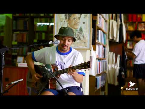 Hadapi Dengan Minuman - Project Hambalang [Live at BukuAkik]