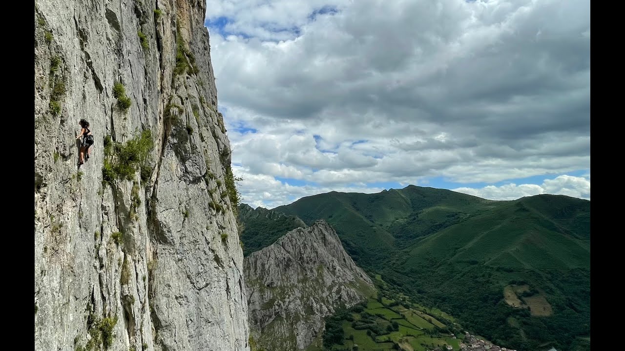 VIA FESTIVAL DE CANTOS 6a+. OTURA, ASTURIAS. Uno de los 6a+ más repetidos de Asturias
