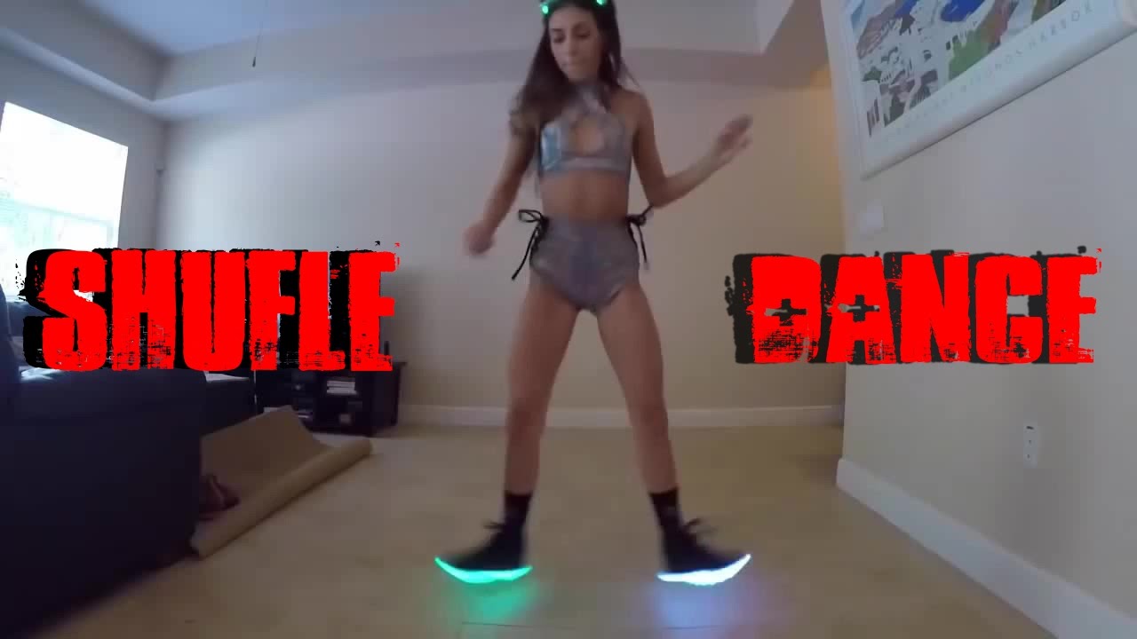 Nude Shuffle Dance