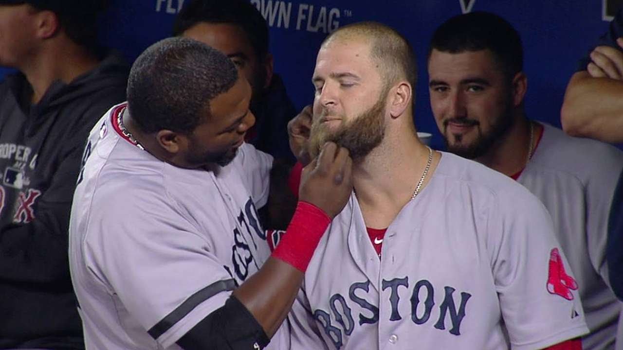 Papi digs through Napoli's beard after homer 