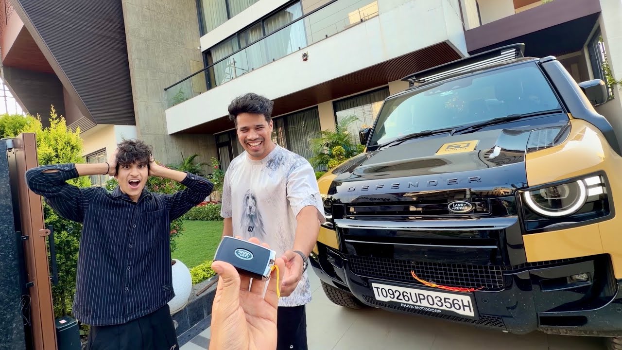 Gifting New DEFENDER To GAMERFLEET Bhai 🤣