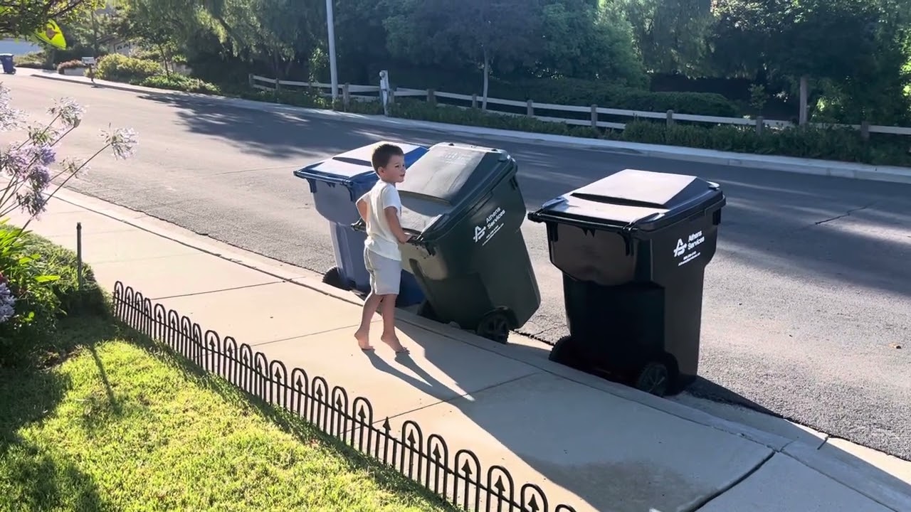 Zach’s Green Bin Garbage Truck!
