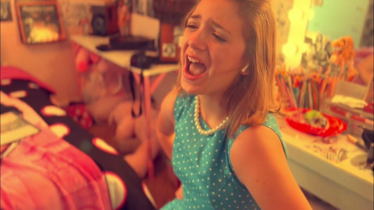 Adriana Rivera - It's My Party (Music Video) (Lesley Gore Cover) Adriana Rivera - It's My Party (Music Video) (Lesley Gore Cover)