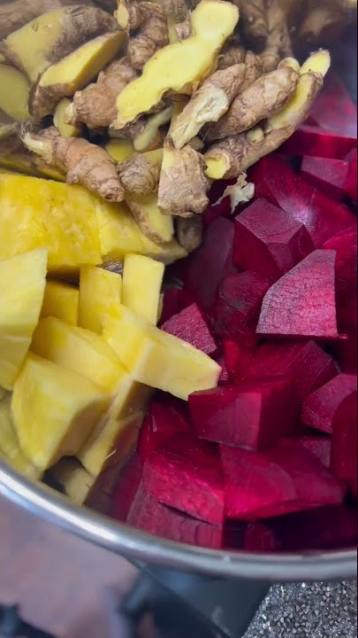 Beets, ginger and pineapple  drink to detox your body. #detoxdrink #detox #beets #gingerdrink