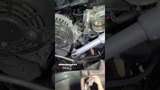 🫵 Belt tensioner action 😎 #MechanicLife #BeltTensioner #MassachusettsMechanic #AutoRepair #Tools