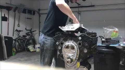 Intake Manifold Install on a Small Block Chevy with Vortec Heads