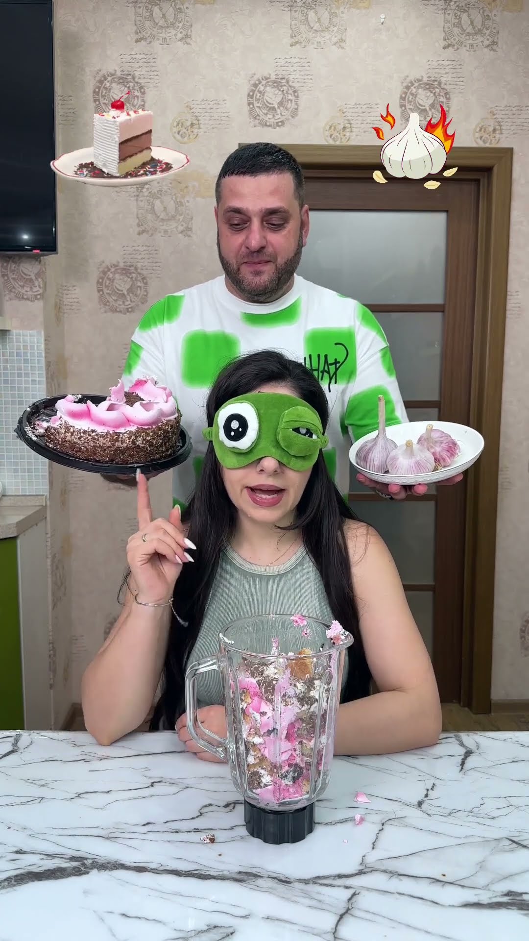 OMG A lot of cake!? #shorts Best video by MoniLina