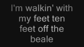 Video thumbnail of "Walkin in Memphis - Cher (w/lyrics)"