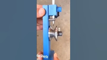 tuốt vỏ dây điện thủ công