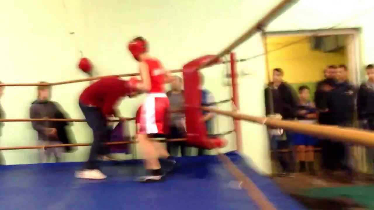 Илья Почтарев. БОКС,Ликино Дулево 22 сентября 2013 - YouTube