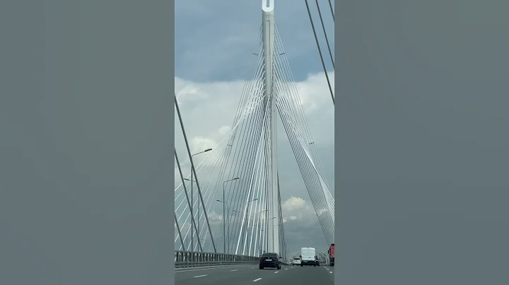 Highway in Saint-Petersburg • Russian road #travel #saintpetersburg #санктпетербург #highway - 天天要聞