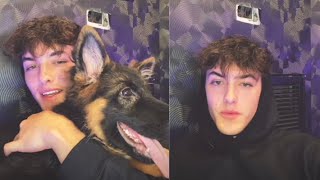 Griffin Johnson Tiktok Live 11\/23•hate (he’s drowning) relationship\/losing sway boys, new song