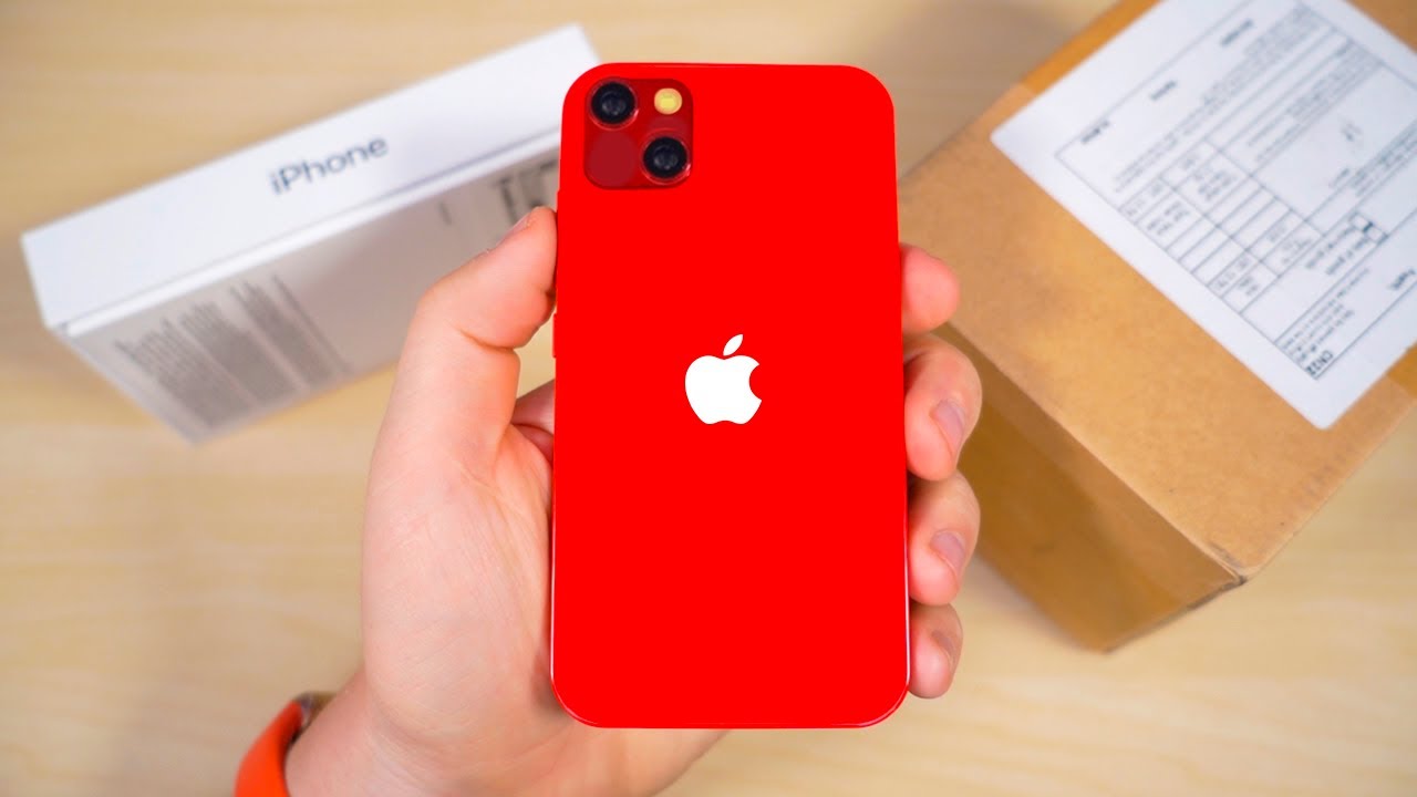 Айфон мини купить рассрочка. Iphone 13 Mini Red. Iphone 13 Pro. Iphone 13 и iphone 13 Mini. Iphone 13 Mini красный.
