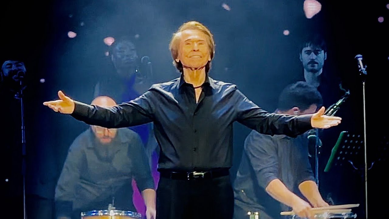 Raphael - El Tamborilero. WiZink Center. Madrid. 16/12/2023.