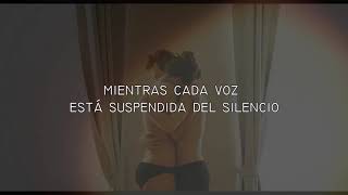 Shakira - Underneath You Clothes (Traducida) lyrics