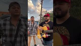 Video thumbnail of "El canta en los restaurantes una canción mía, y fui a cantarla con el 🙏🏼"