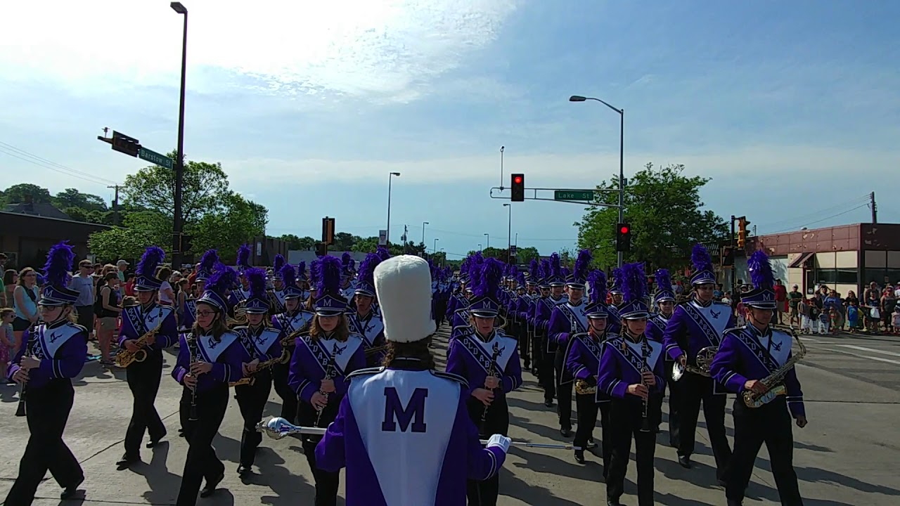Memorial High School band 2018 Memorial day parade. YouTube