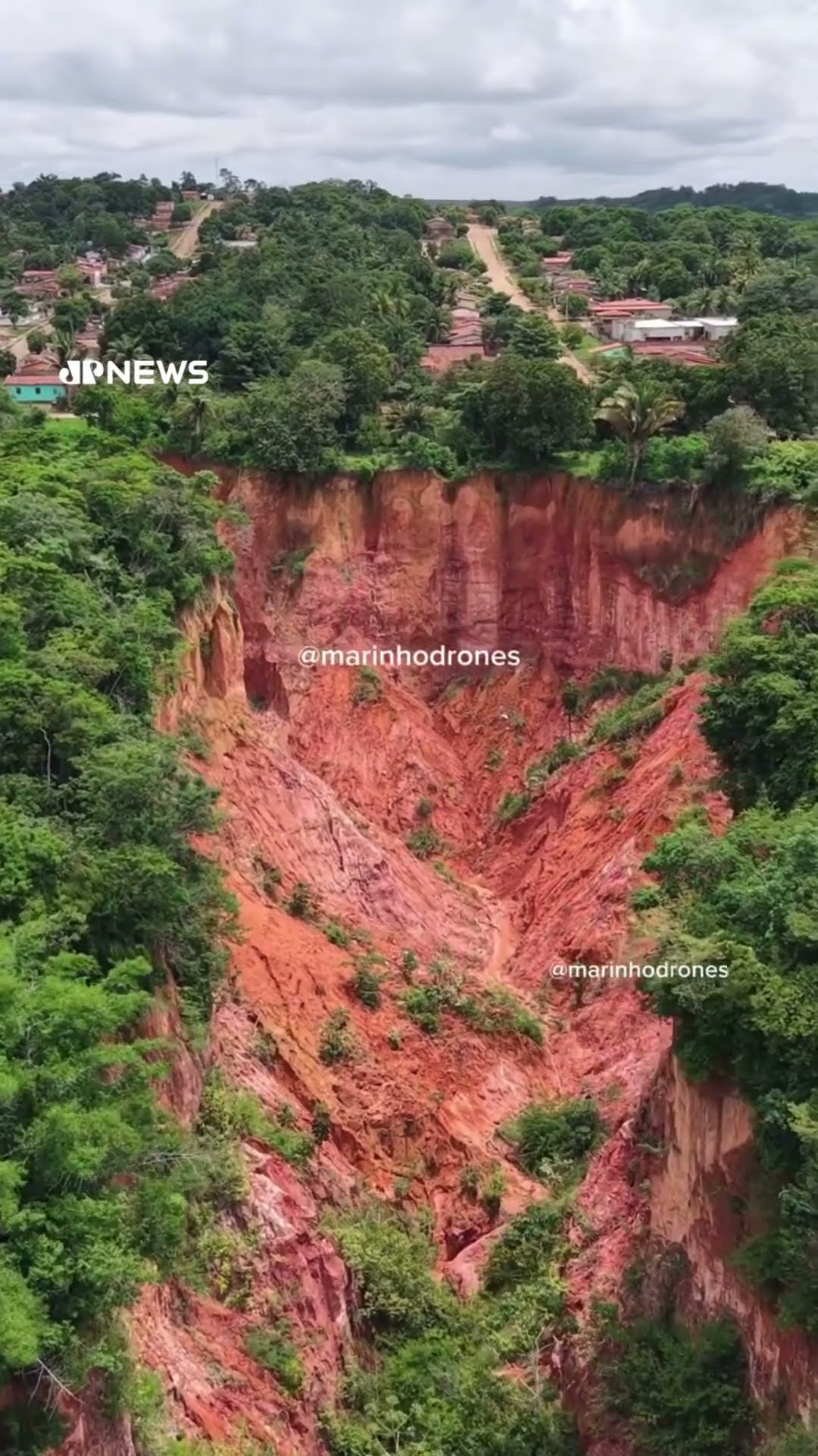 Prefeitura decreta calamidade pública por avanço de cratera no Maranhão #shorts
