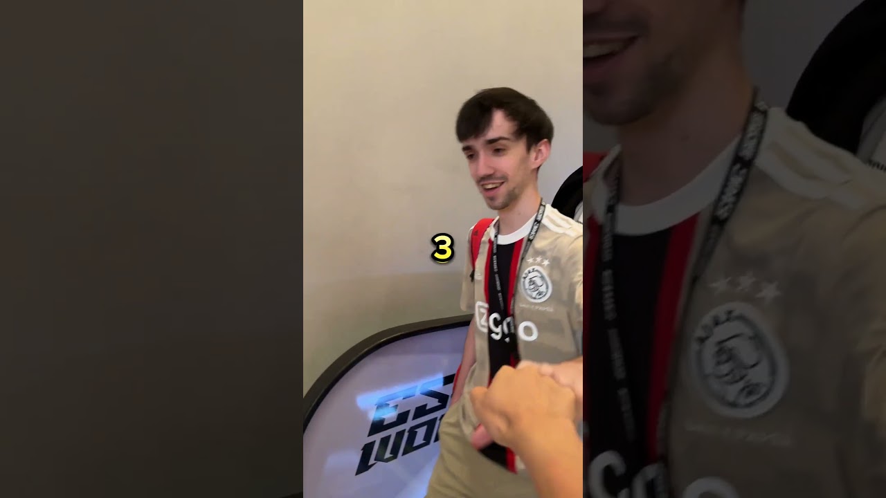 Will Faker fist bump me? 🤜🤛