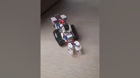 Jimu Champbot program 1, with sound effects.