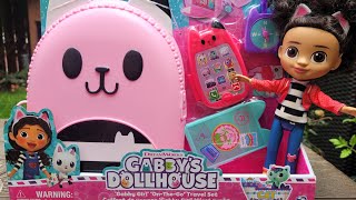 Gabby's Dollhouse, Gabby Girl On-The-Go Travel Set, Pretend Play Travel  Toys, Toy Passport, Toy Phone and Compass Charm, Kids Toys for Girls & Boys  3+