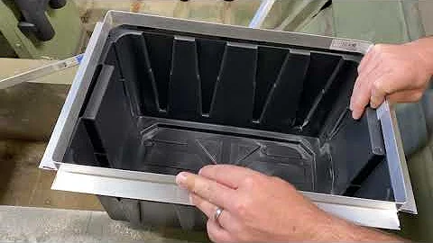 Tiny boat dry hatch - jon boat to bass boat build