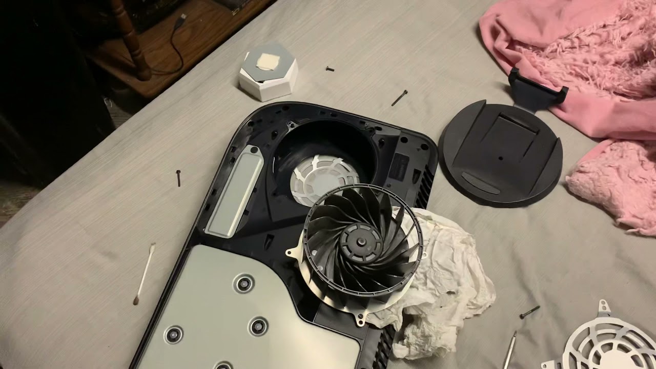 HOW TO SAFELY CLEAN A PLAYSTATION 5 (PS5) FAN WITHOUT A T9 SECURITY SCREWDRIVER!