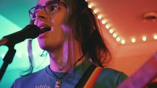 isabel, dreaming - Oh! Earth Aeroplane (live at Butthouse)