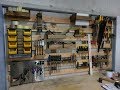 Универсальная панель для инструментов на стене.