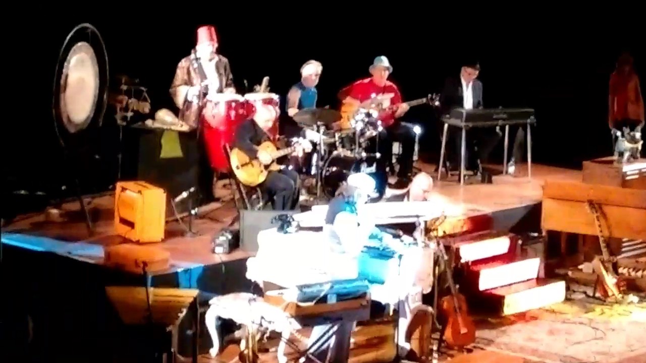 Helge schneider live Es gibt Reis baby (Exklusiv) YouTube Helge schneider live Es gibt Reis baby (Exklusiv) YouTube