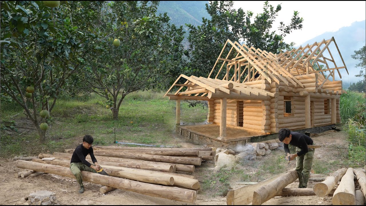 Собрать большие ананасы, продать на рынке, очистить древесину, построить новый бревенчатый дом