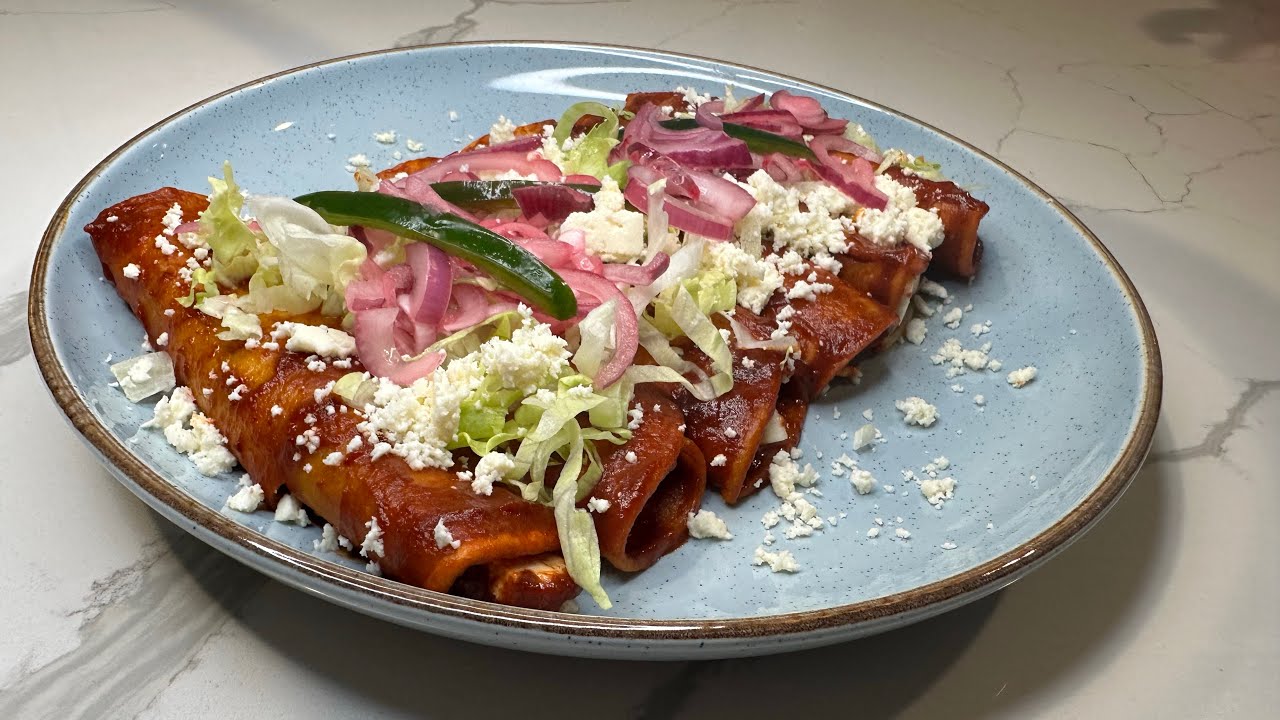 Enchiladas rojas de mole dulce YouTube