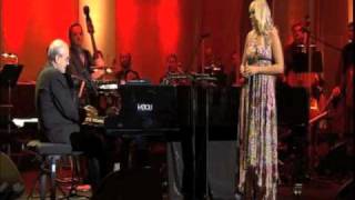 Maria Sadowska & Michel Legrand - How Do You Keep The Music Playing