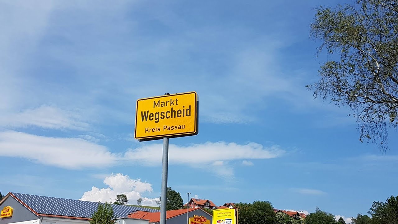 Wegscheid von oben | Flying Eye