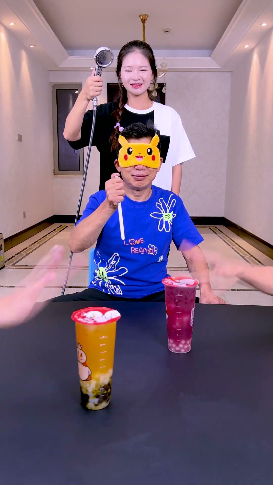 Who Can Drink Milk Tea?#Funnyfamily#Partygames#Shorts#Challenge